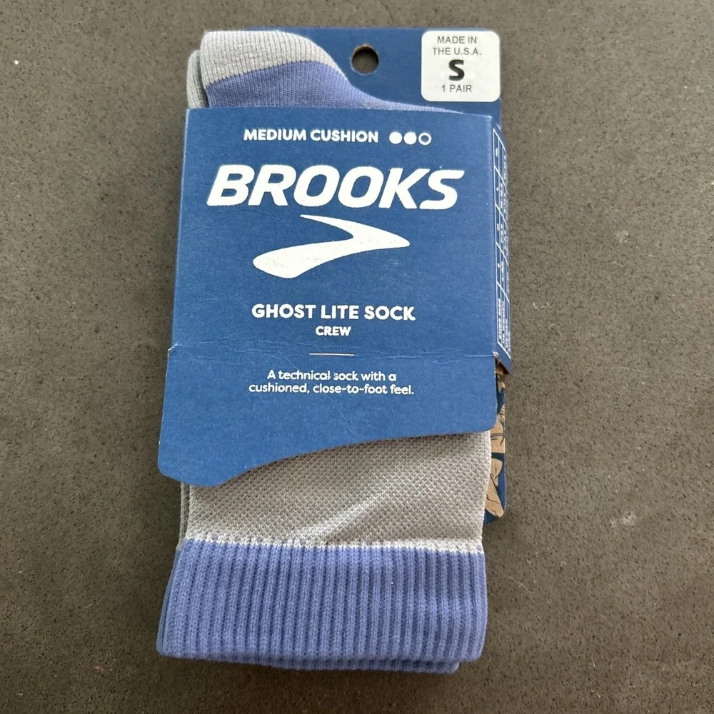 BRAND NEW Small (4-6.5 W) Brooks Ghost Lite Running Crew Socks PNW 24‎